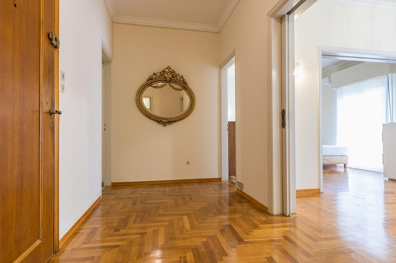 Victoria Queens Paradise Apartments Атина Екстериор снимка