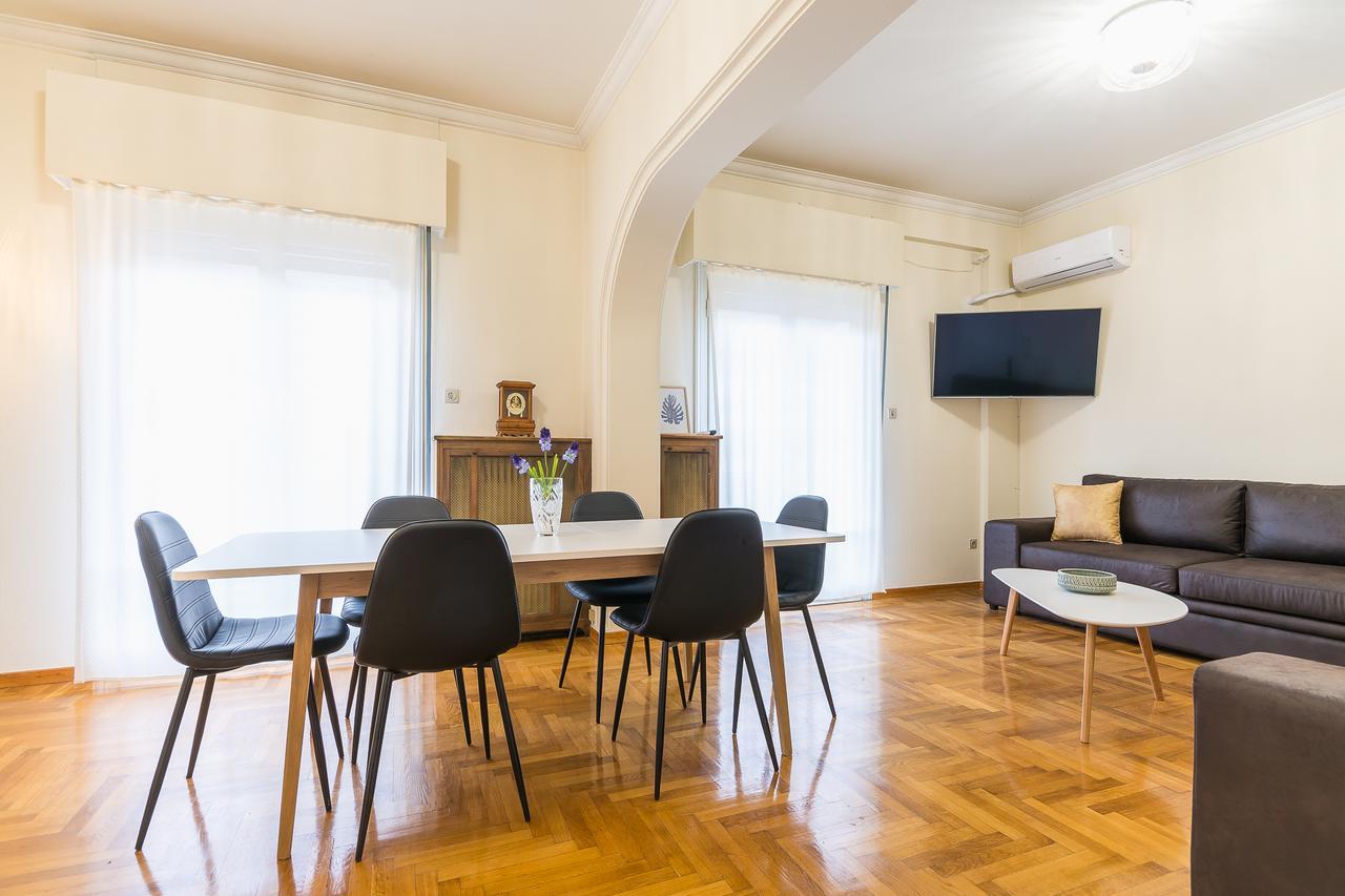 Victoria Queens Paradise Apartments Атина Екстериор снимка