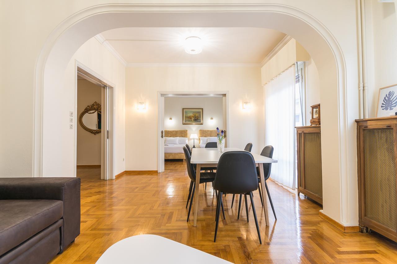Victoria Queens Paradise Apartments Атина Екстериор снимка