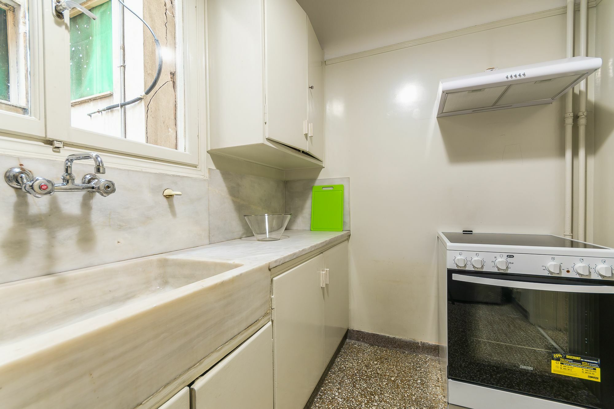 Victoria Queens Paradise Apartments Атина Екстериор снимка